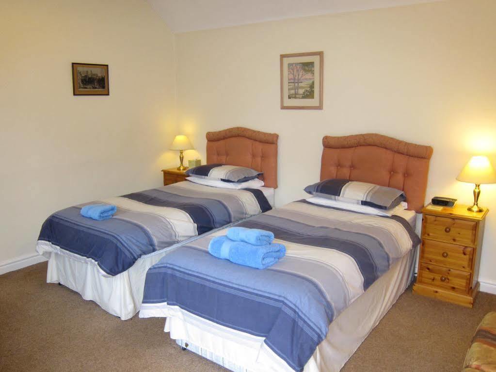 Black Swan Guest House Marton  Esterno foto