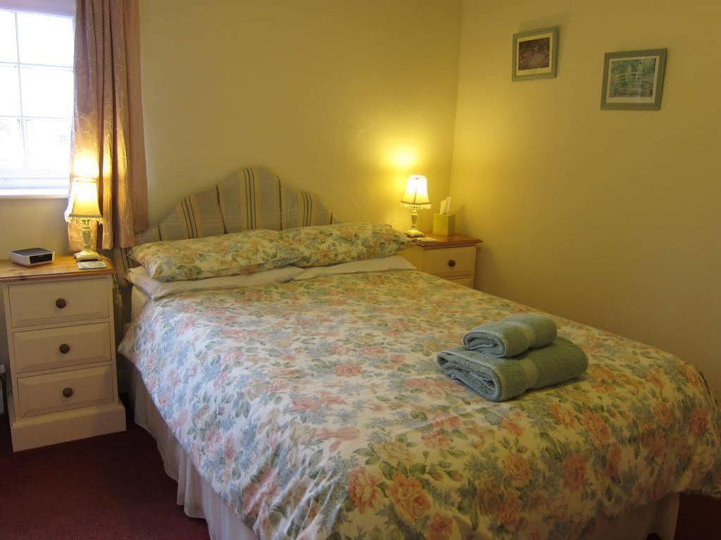 Black Swan Guest House Marton  Esterno foto