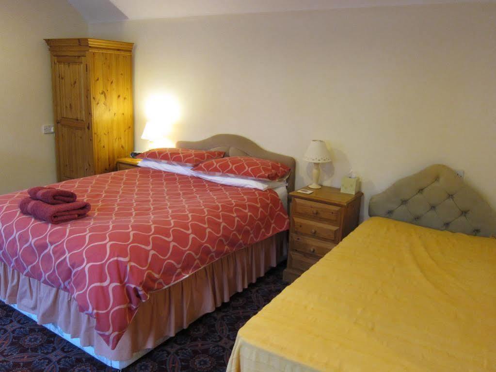 Black Swan Guest House Marton  Esterno foto